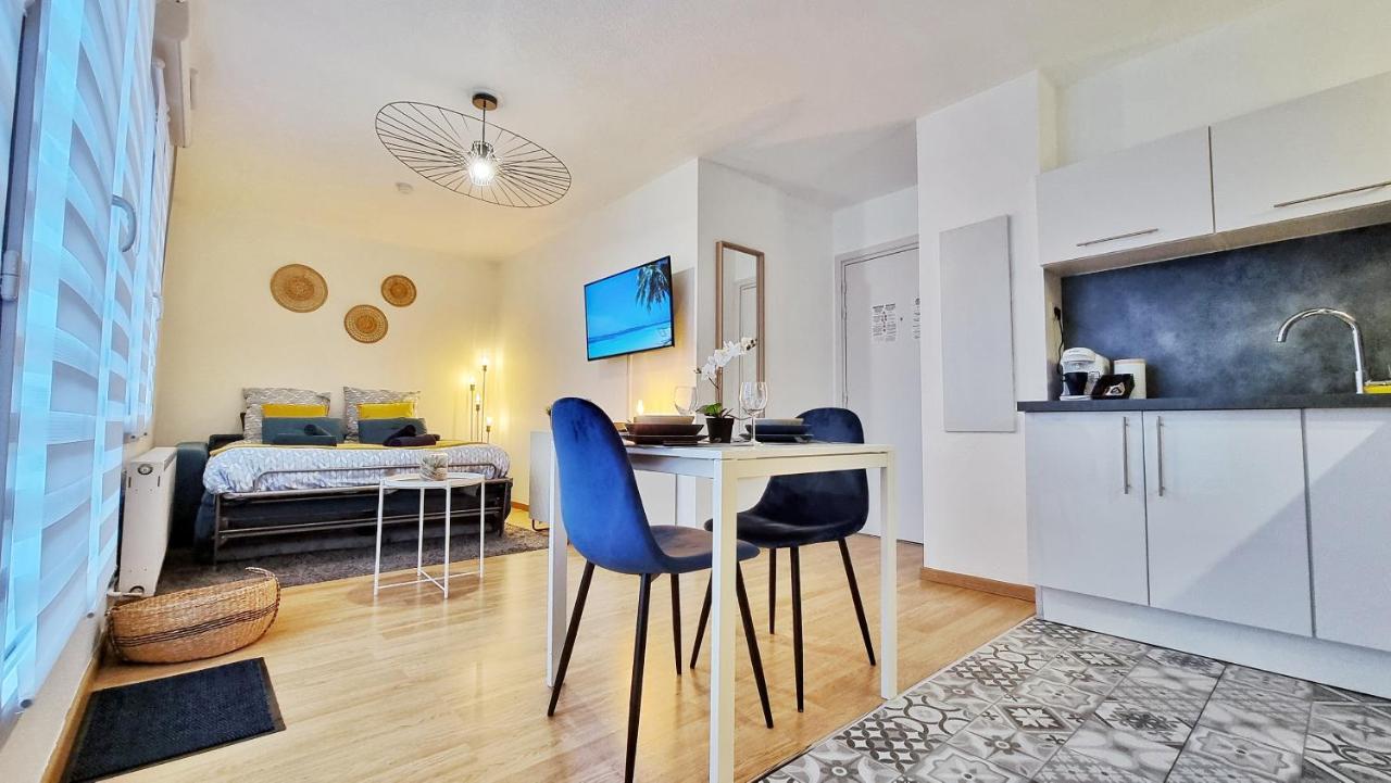 Le Smart - Parking - Terrasse - Wifi - Mulhouse - Relax Bnb Pfastatt Exterior photo